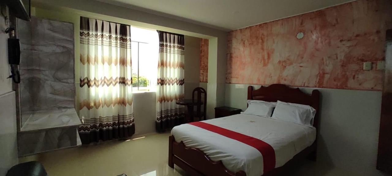 Hotel Real Bolivar Chimbote Exterior photo